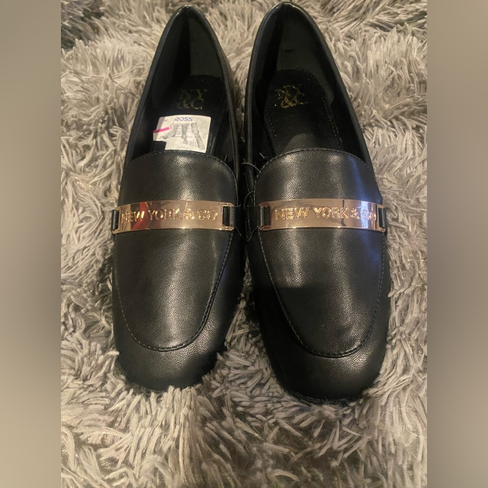 Brand new NY & Co. loafer